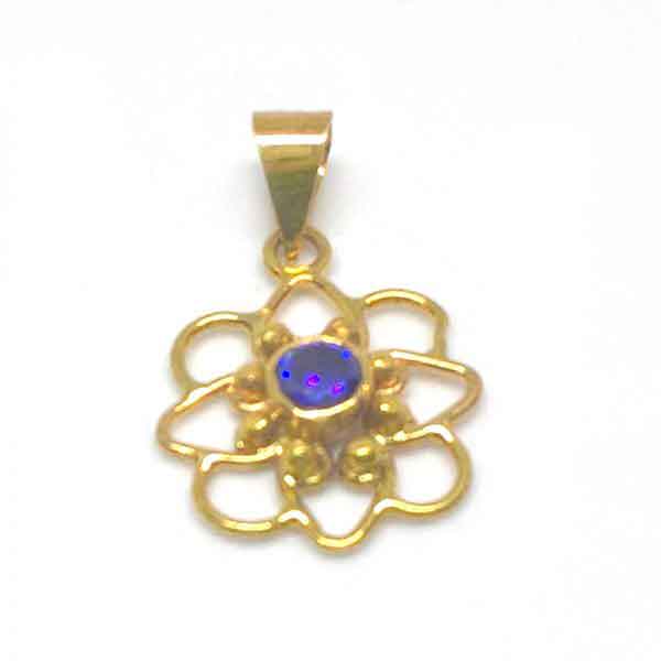 Sapphire stone inside a flower 18K gold pendant
